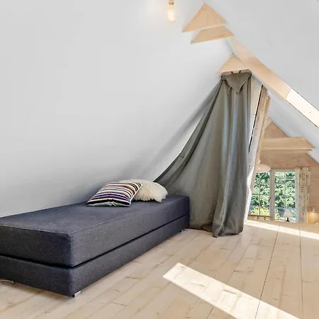 Gorgeous Apartment In Nexo With Wifi *